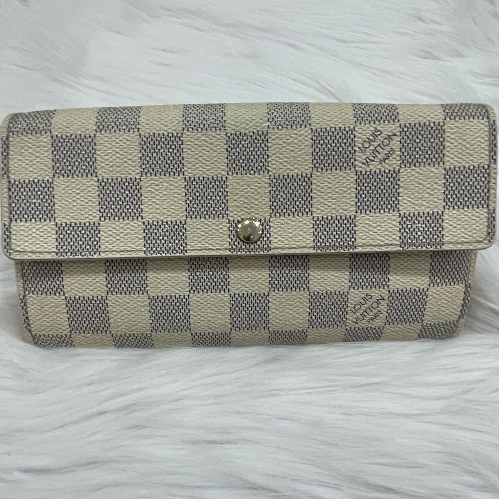 LV Damier Azur
